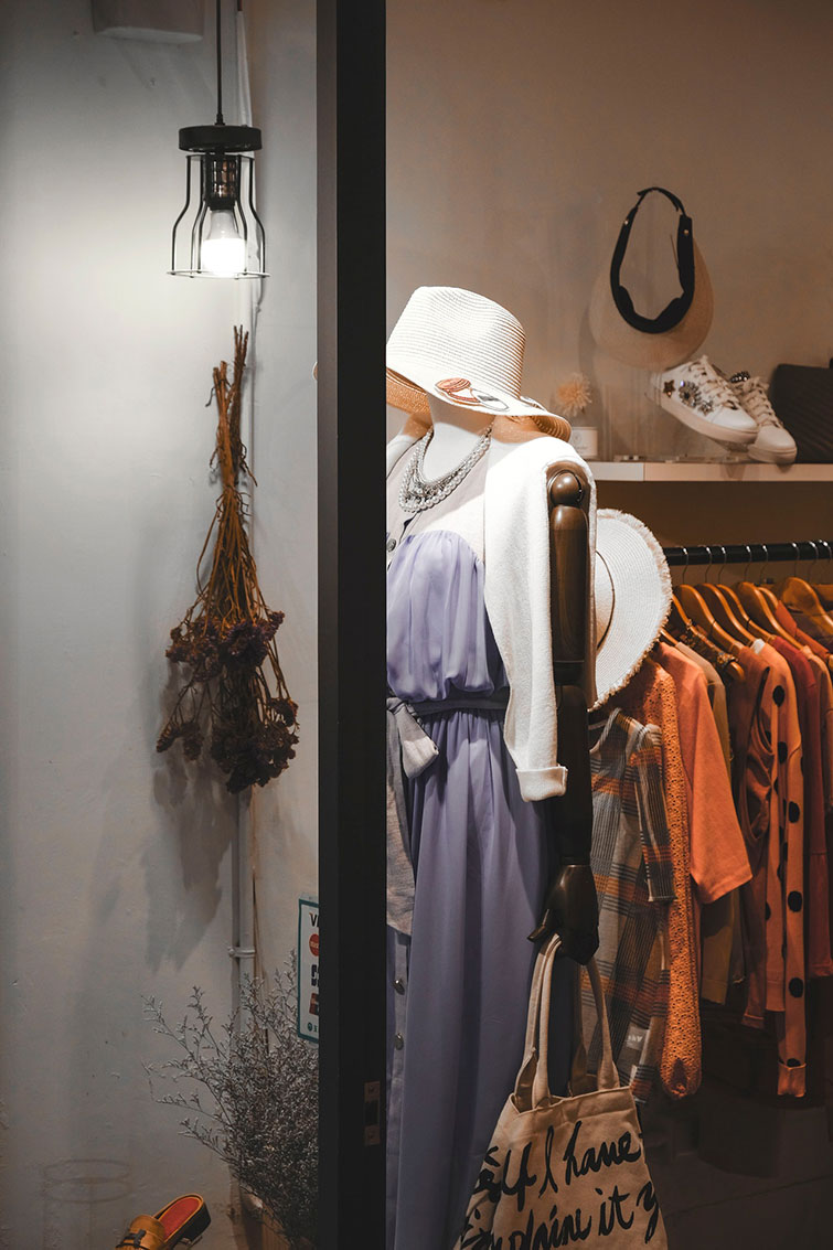 10 que compren ropa de segunda mano en Asturias - Moda, Economía Circular · Micolet